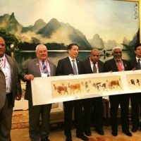 （照片：从左侧，汤加旅游部长，萨摩亚旅游部长，中国国家旅游局局长，巴布亚新几内亚旅游部长，瓦努阿图副总理兼旅游部长）